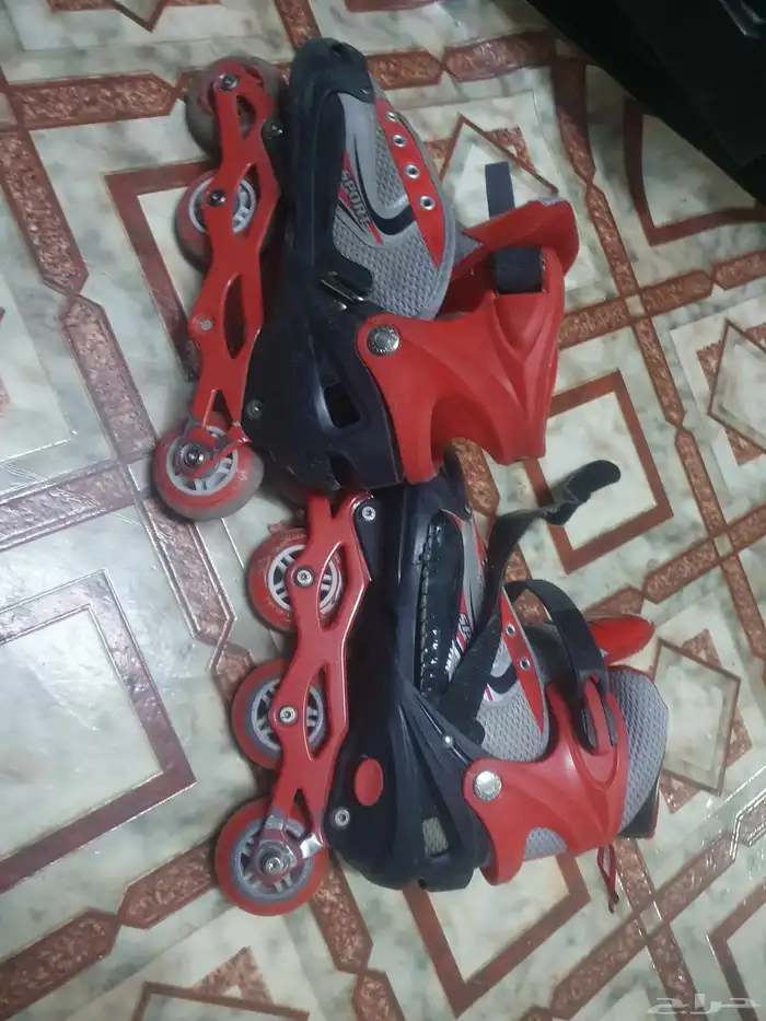 اسكيت شغال بس الكفر الي فن نص ضايع مكسور 0