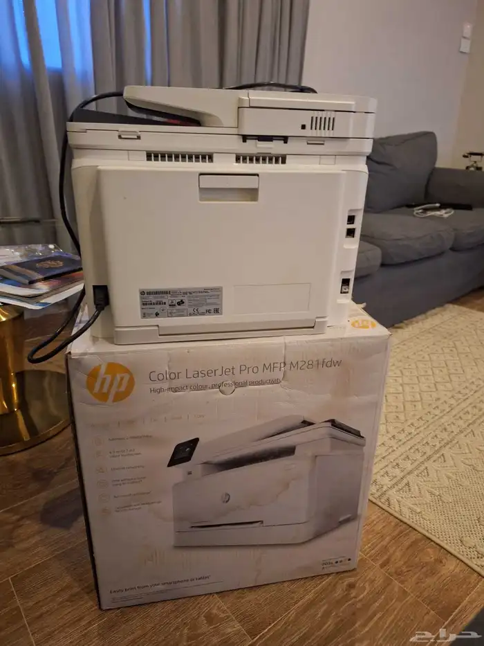 طابعة Hp ليرز ملون جديد بالكرتون للبيع 0