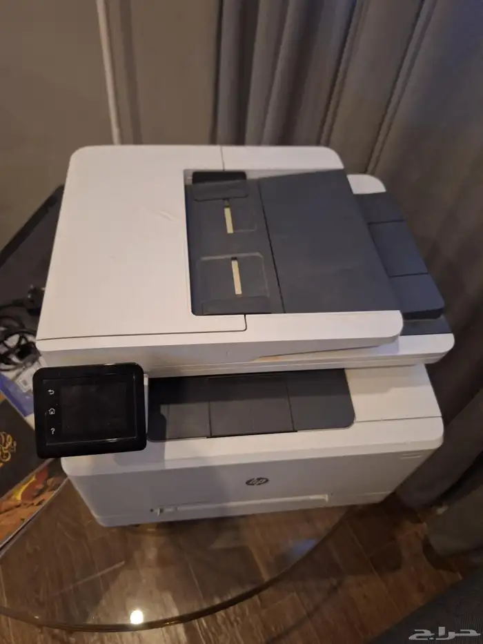 طابعة Hp ليرز ملون جديد بالكرتون للبيع 4