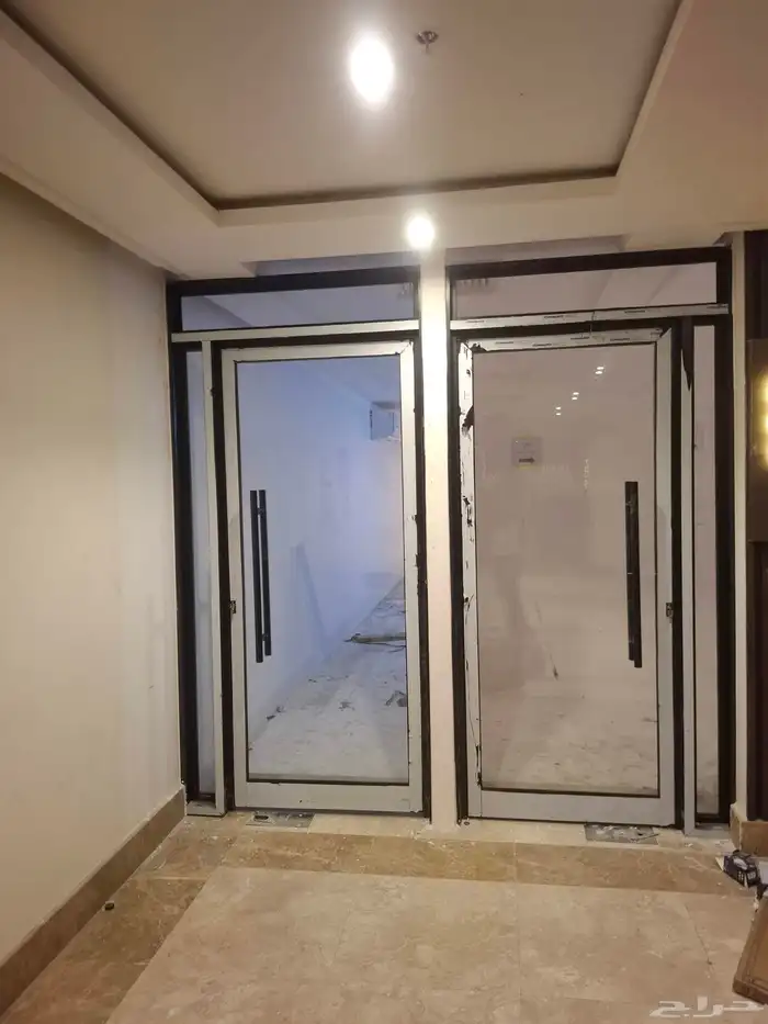 زجاج سكريت 0