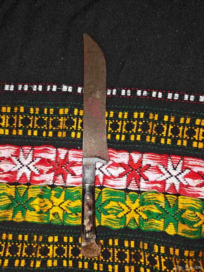 خنجر اثري حربة اثرية 0