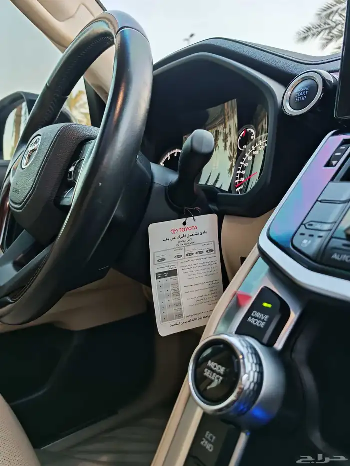 تويوتا لاندكروزر أسود موديل 2024 GXRL4 فل كامل 35