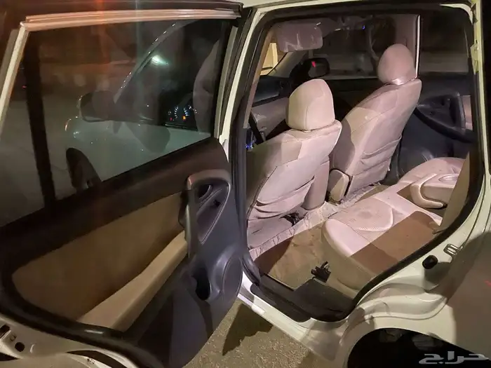 السلام عليكم راف فور 2012قير عادي 6