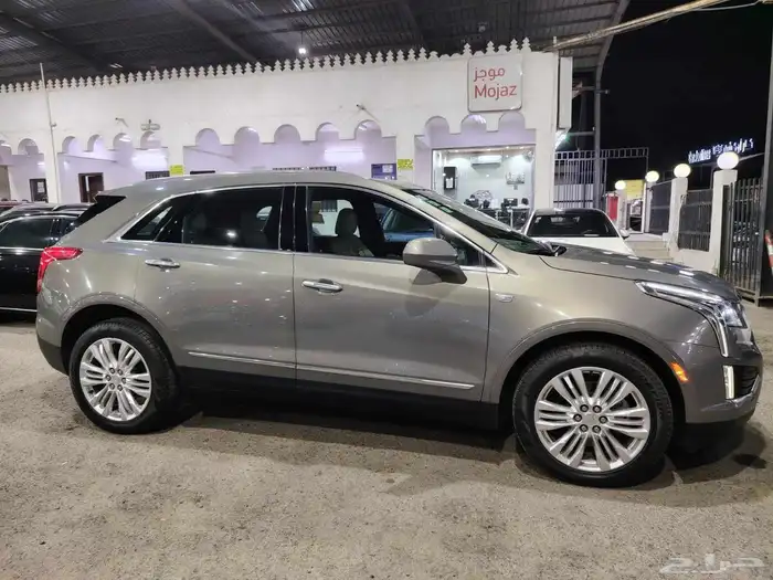 كاديلاك XT5 2019 مخزن 8
