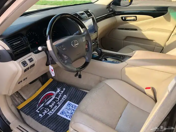 لكزس الفخامة والرقي LS460 بحالة ممتازة 4