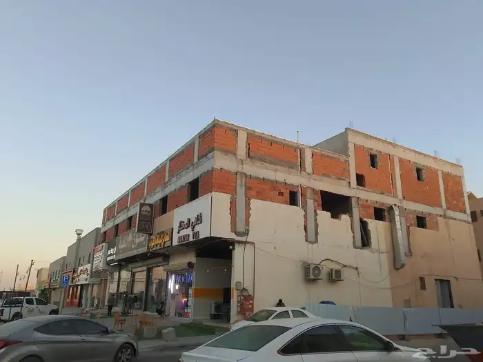مقاول ملاحق 0