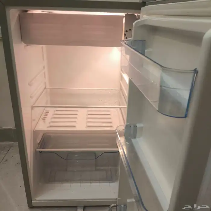 للبيع ثلاجة صغيرة General Goldin   الماركة  General Go 0