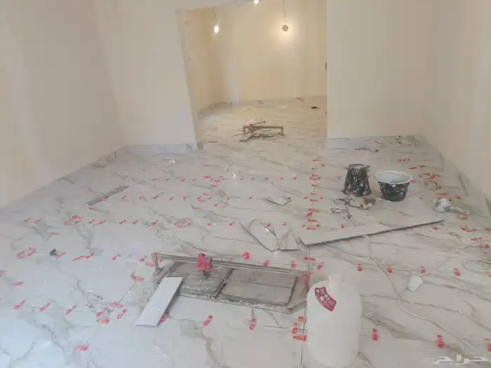 معلم بلاط متواجد في جده 1