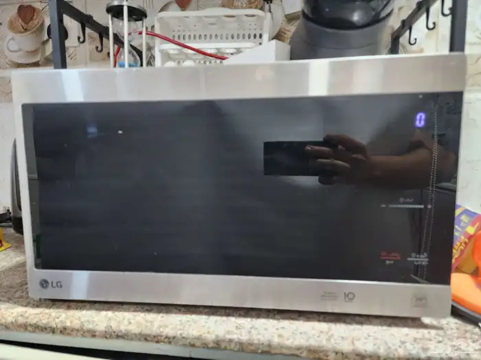 ميكروويف LG حاله ممتازه 0