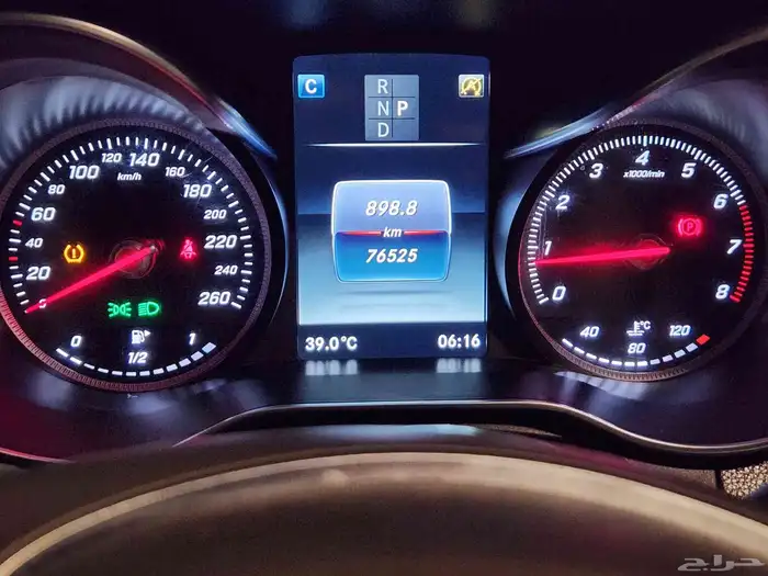 مرسديس GLC250 الموديل 2017 العداد 78 الف 0