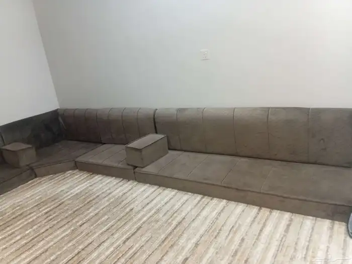 كنب باطرمه للبيع مستخدم استخدام نظيف 1