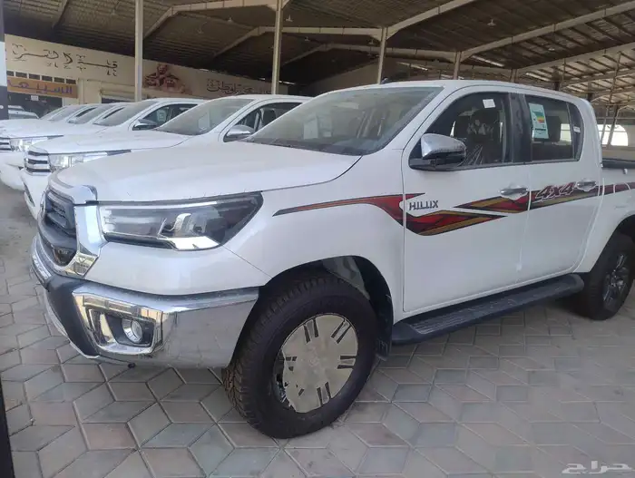 Toyota Hilux petrol automatic 2025 0