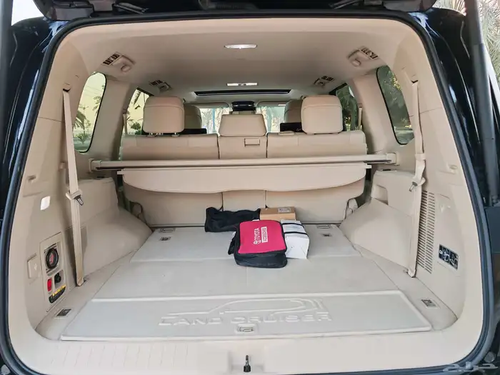 تويوتا لاندكروزر أسود موديل 2024 GXRL4 فل كامل 43