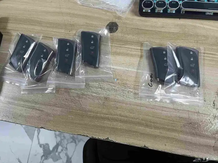 محل مفاتيح الربوه برمجه ريموت سياره فتح الباب المقفل 7