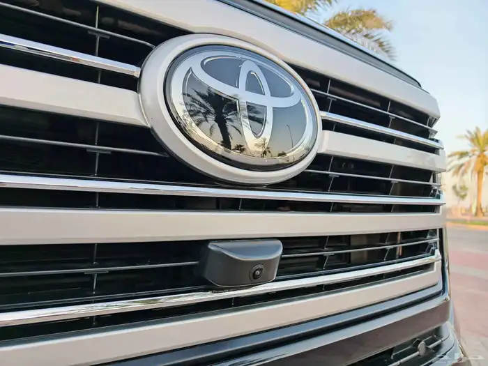 تويوتا لاندكروزر أسود موديل 2024 GXRL4 فل كامل 14