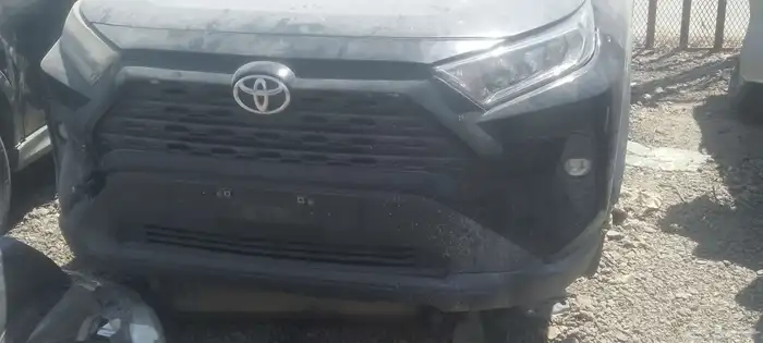 يوجد لدينا جميع انواع قطع غيار السيارات المستخدمه تشليح 5