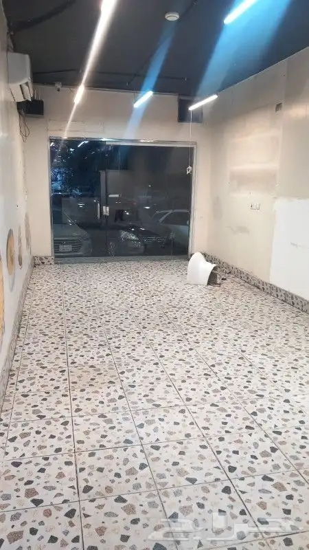 محل في السويدي للتقبيل 1