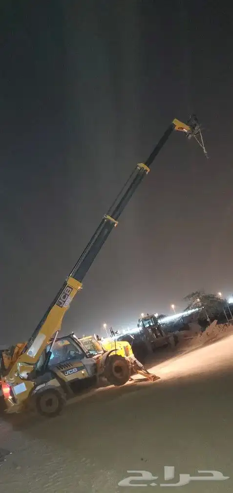 رافعات للايجار جي سي بي ببكات كرينات سطحات ونش سيزر لفد 5