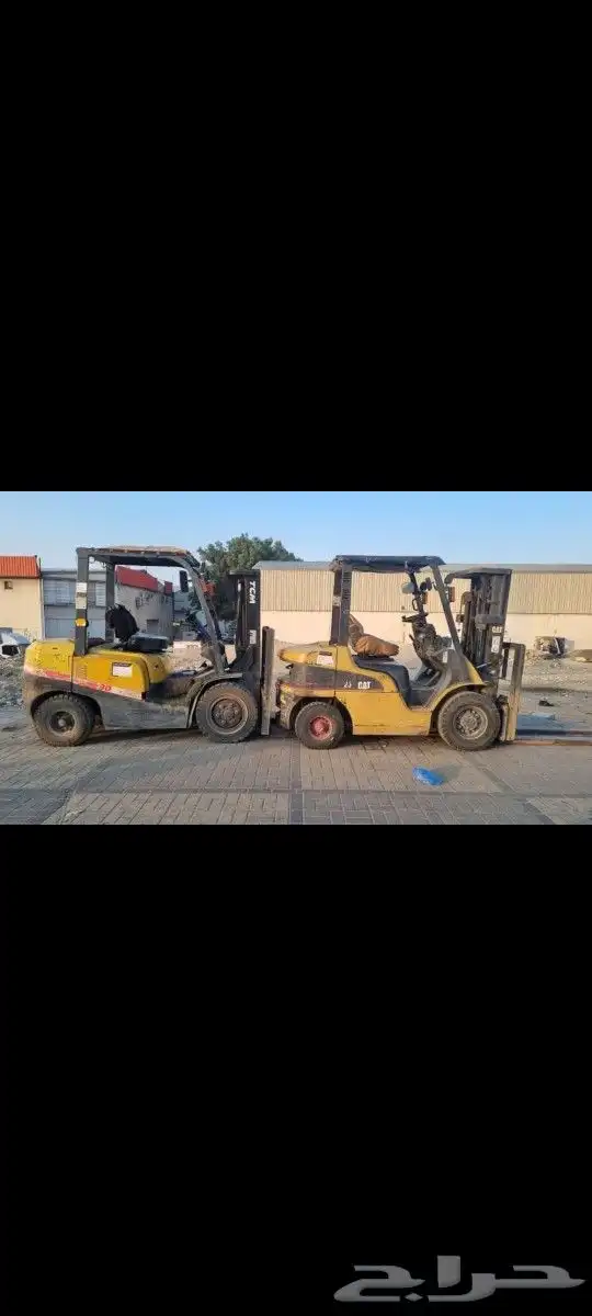 ايجار رافعات شوكيه وكرينات وسطحات علا جميع أنحاء الرياض 3