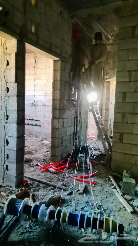 كهربائي و سباك 0