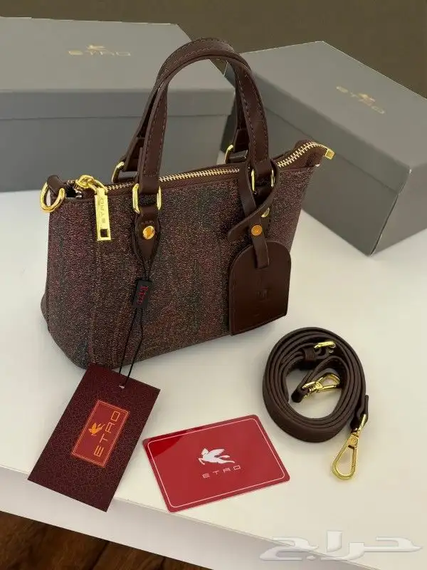 يوجد لدينا جميع انواع الشنط جمله وقطاعي 6