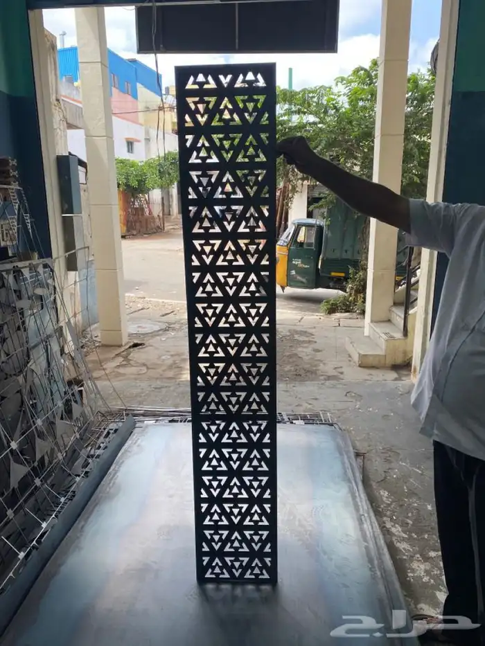 قص ليزر حديد حداده دربزين سوتر مظلات سيارات 3