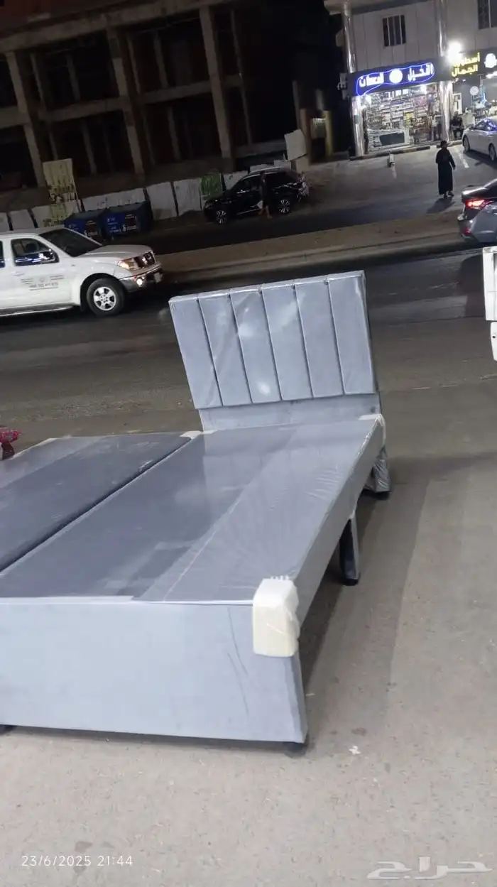 يتوفر لديناء عروض على سراير واليب ولمرااتب 2