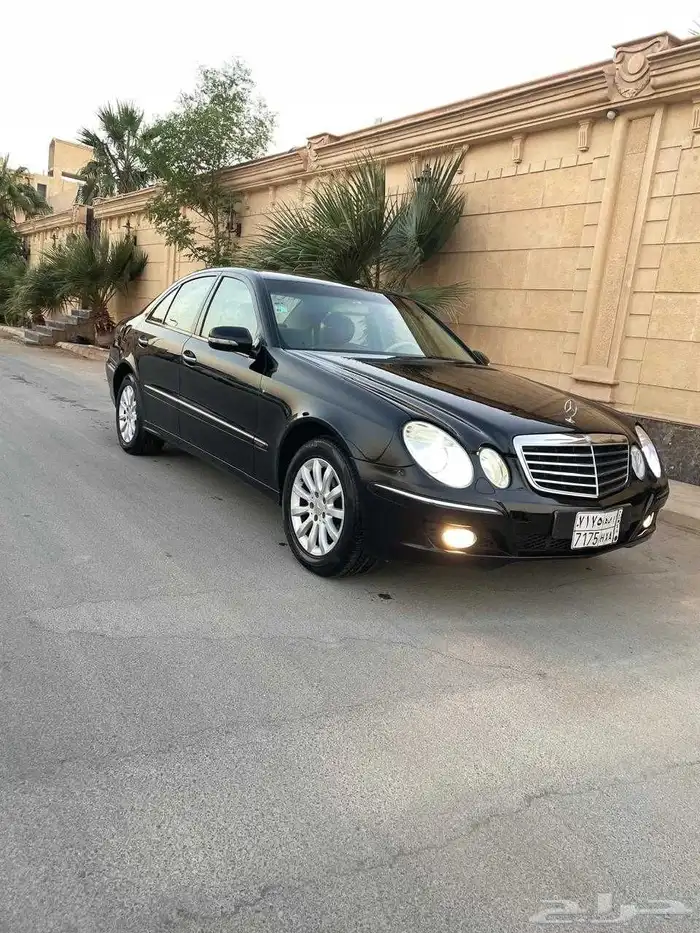 مرسيدس E200 2008 2
