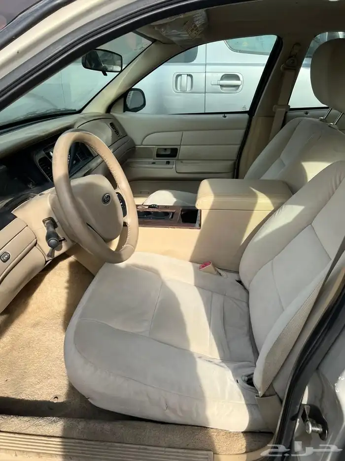 كراون فكتوريا بوليسي 2011 1