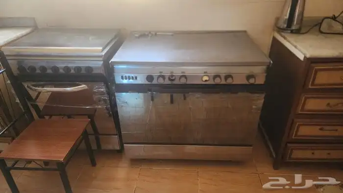 طقم كنب نظيييف جدا وثلاجات ودواليب مطبخ 0