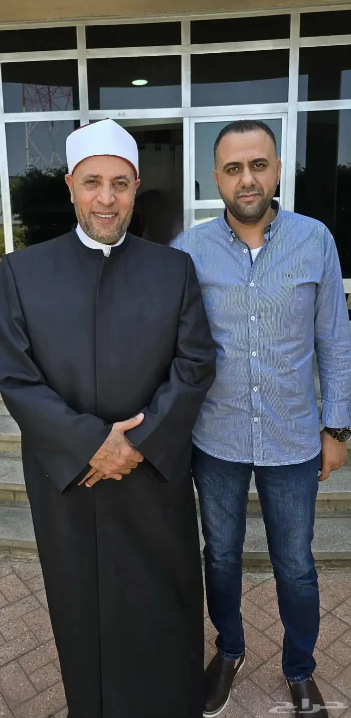 نبذة من عملي في تغير الملابس وتغير الخلفية 6