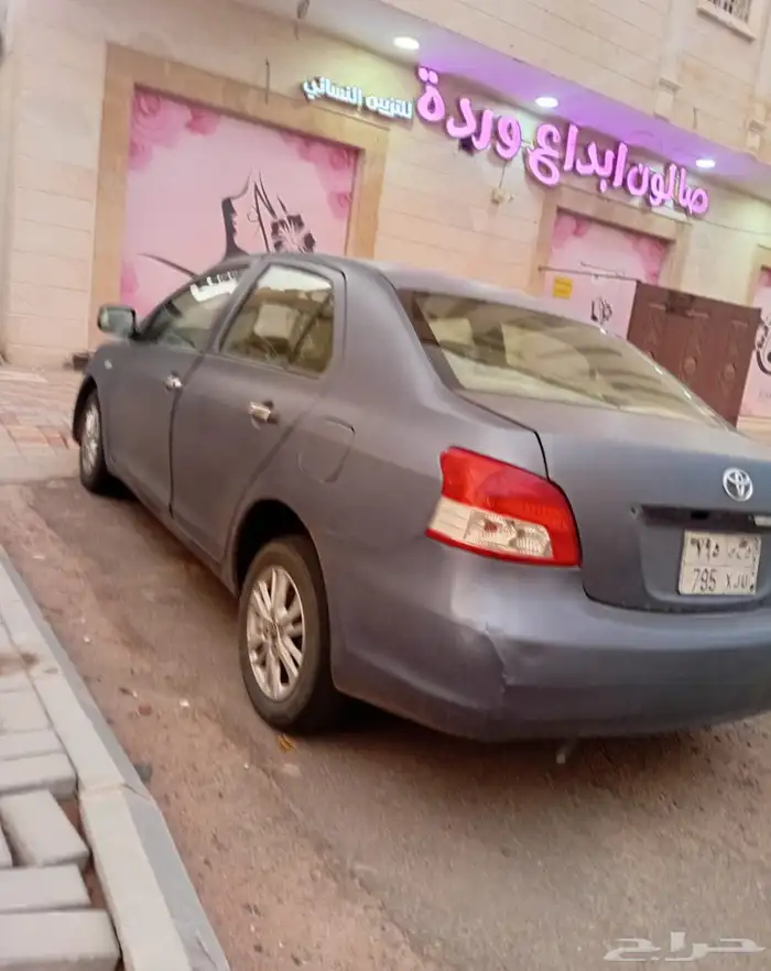 التويوتا يارس اعرض لكم نظيف ماشاء الله 0