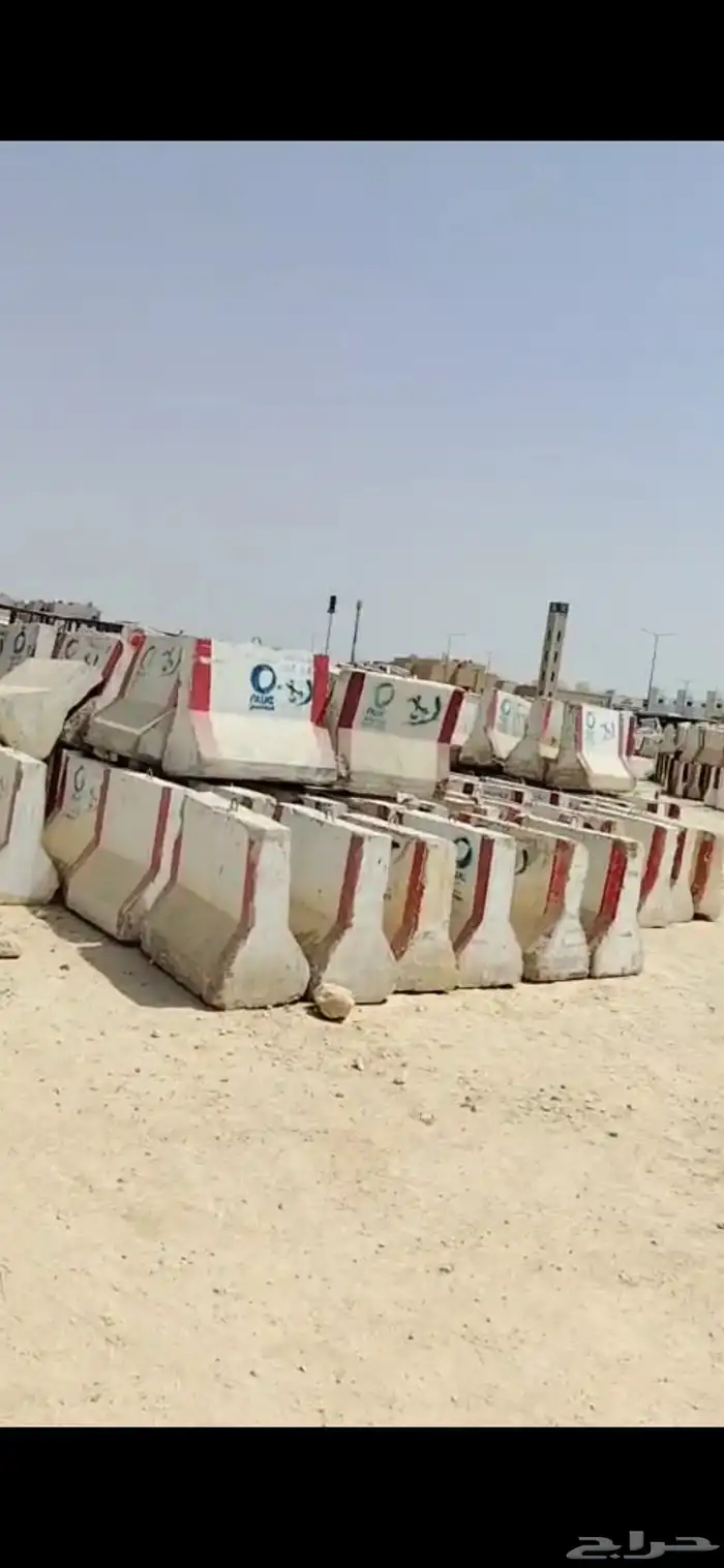 توريد حواجز خرسانيه مستخدم وجديد 14
