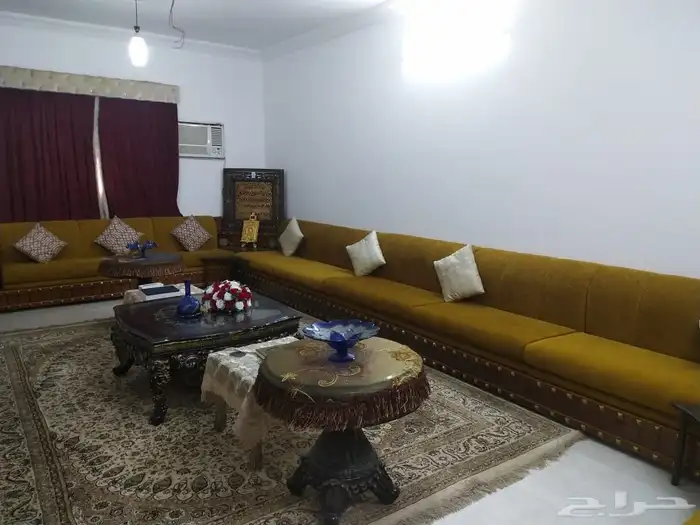 للبيع مجلس كنب كبير 3