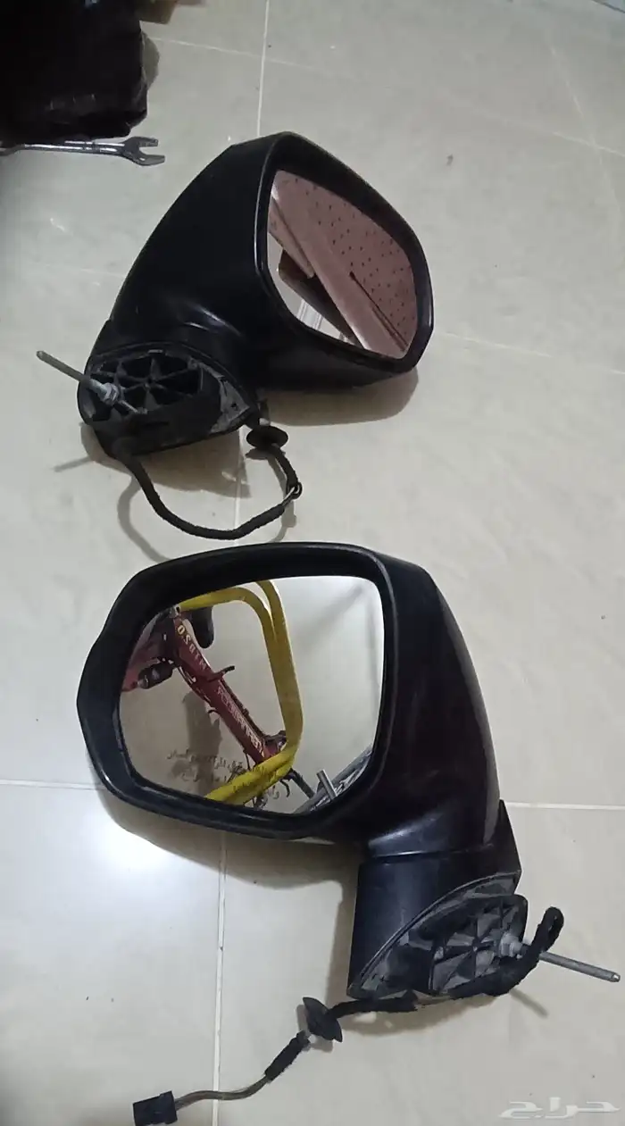 مرايات جانبية بيجو 3008 نظيف 0