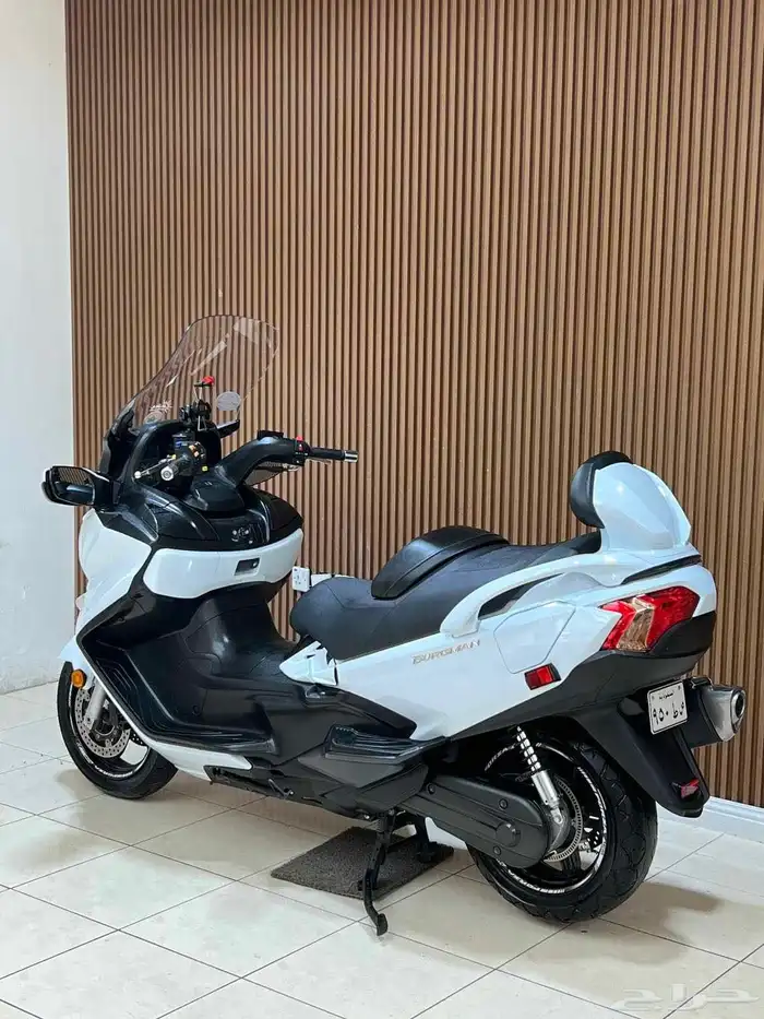 للبيع دراجة سوزوكي برجمان 650 6