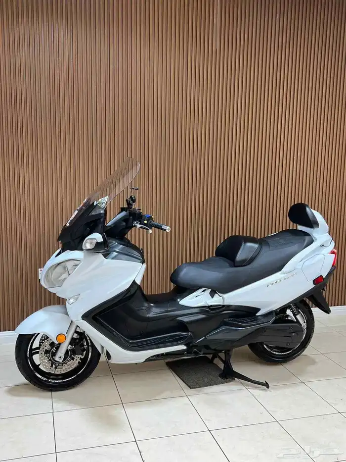 للبيع دراجة سوزوكي برجمان 650 5