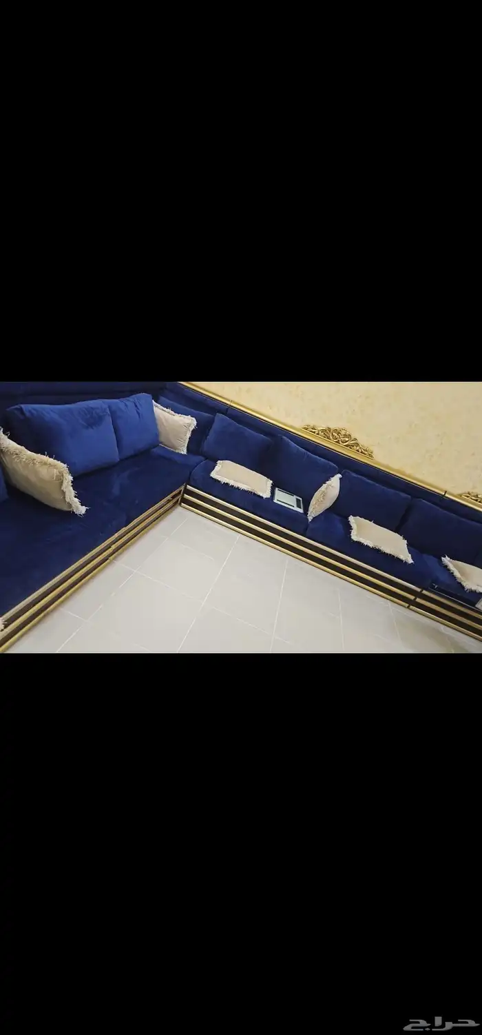 اثاث و اجهزه كهربائيه و فرن و كنب متصل فخم للبيع 0