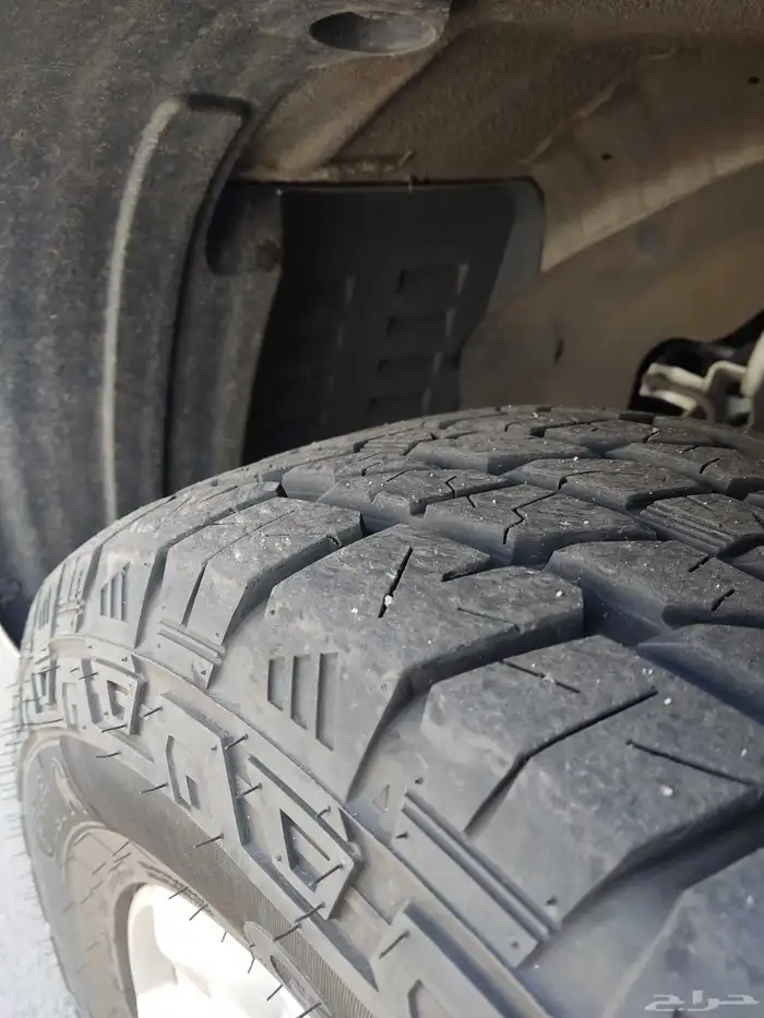 كفرات جديدة نص حجري مقاس 245 70r16 Giti AT70 6PR 3