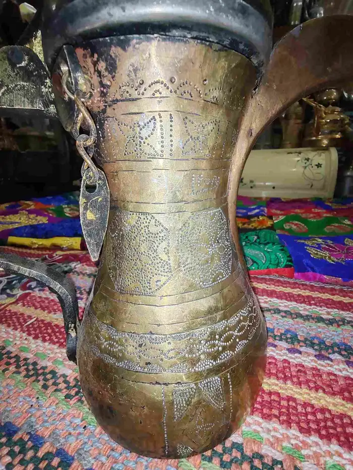دلال قاسم طقم طبق الأصل 6