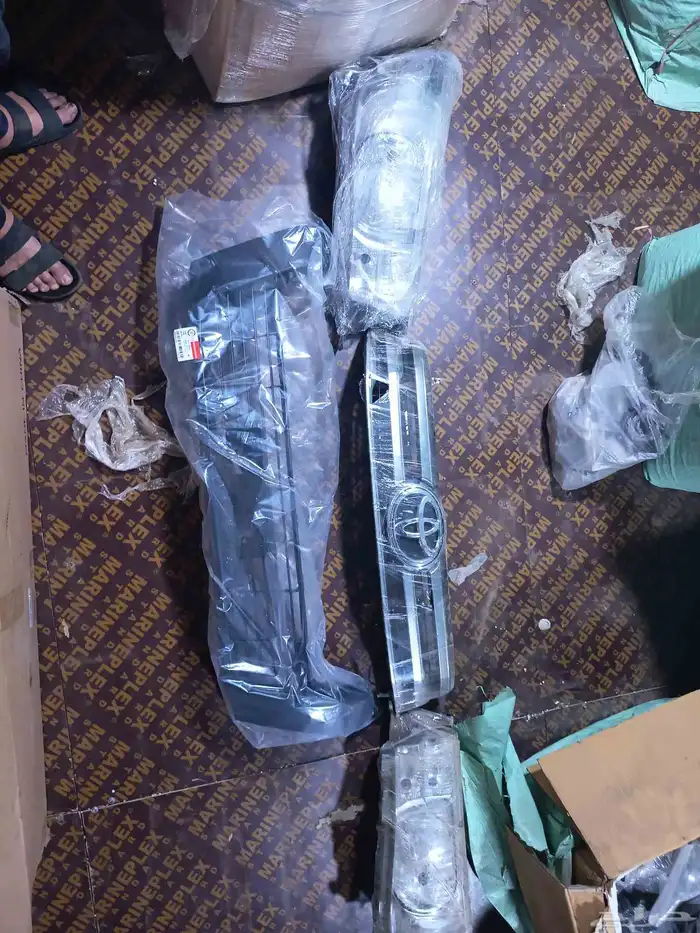 وجهية تويوتا هايلوكس 2016-2025 7