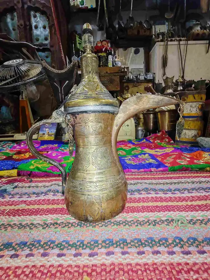 دلال قاسم طقم طبق الأصل 2
