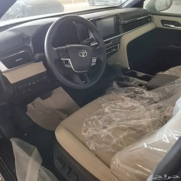 تويوتا كامري ستاندر 2025 3