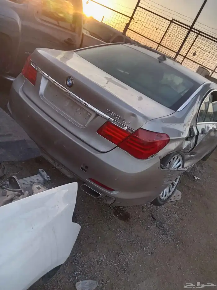 بي دبليو مديل 2009 3