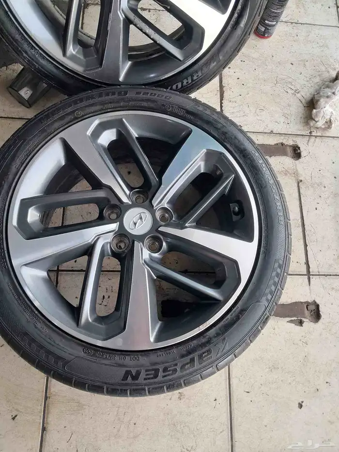 طقم جنوط كونا مقاس18 اصليه وكاله 3