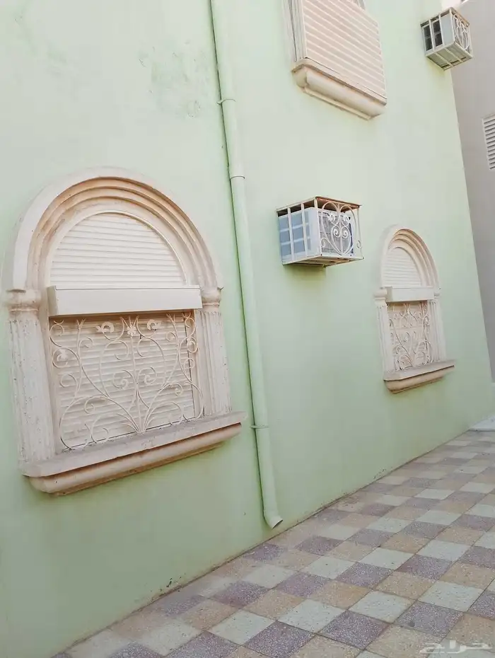 شتر المنيوم وابواب روول 1