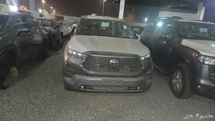 تويوتا انوفا VIP هايبرد موديل 2024 0