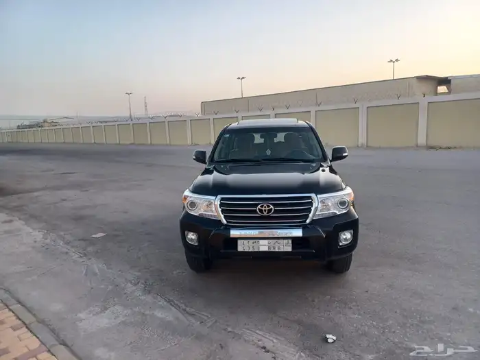 جيب لاندكروزر 2010 مرهم 2015 فل كامل 8 سلندر. 1