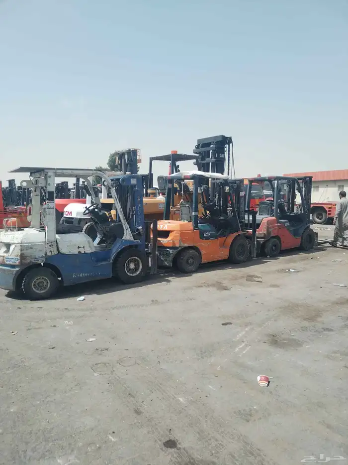 رافعه شوكيه للإيجار Forklift for rent 7
