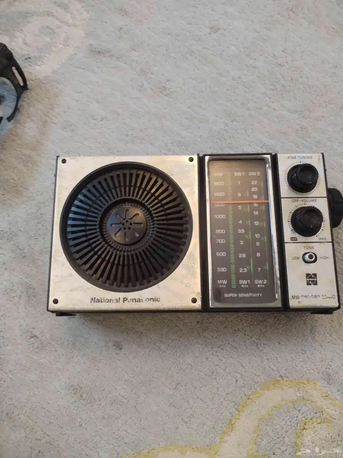 جهاز رادو موديل قديم MODEL R-304 1